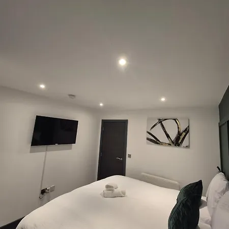 Centre With Super King Bed Fully Equipped Perfect For Longer