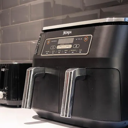 Centre With Super King Bed Fully Equipped Perfect For Longer * 브래드퍼드