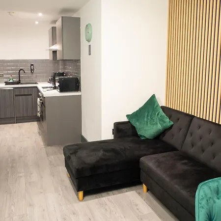 Centre With Super King Bed Fully Equipped Perfect For Longer